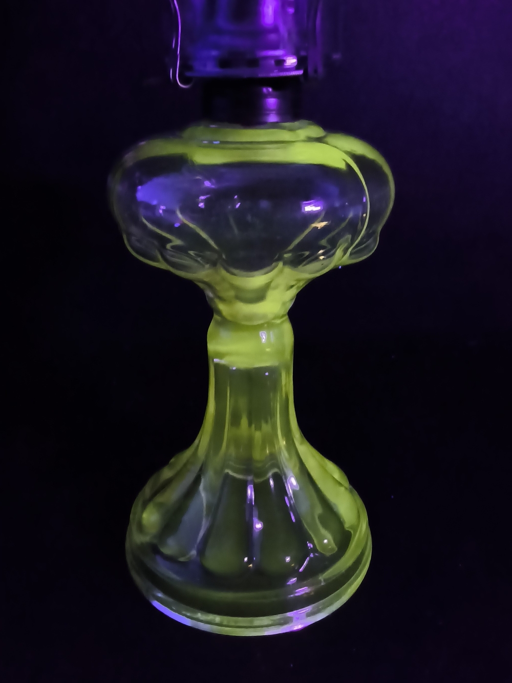 Antique EAPG Glass Oil Lamp Manganese 365nm UV Glow White Flame Burner Chimney